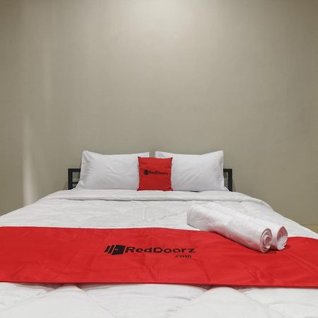 Reddoorz Near Puri Indah Mall 자카르타 외부 사진